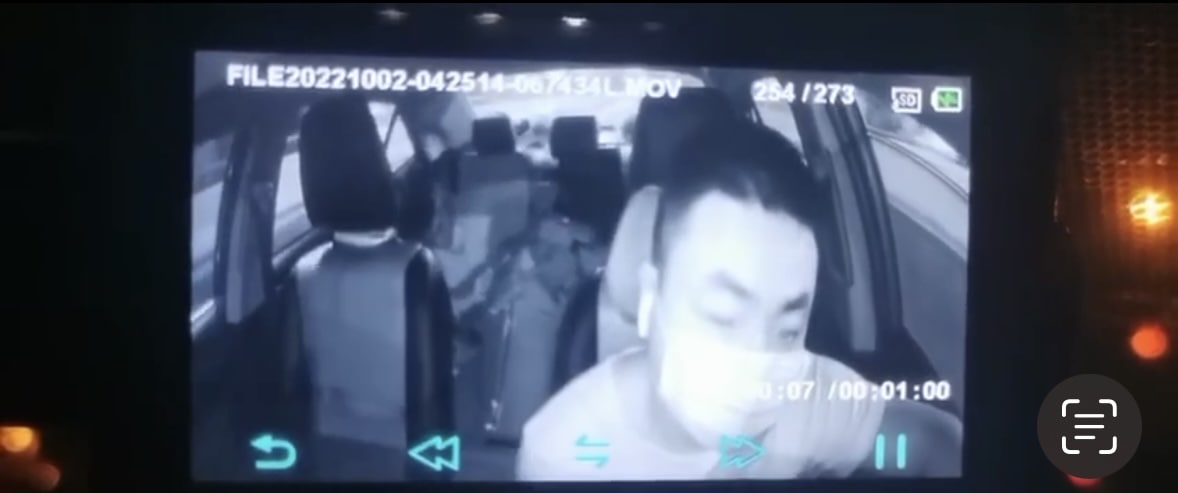 司机拉了二个基佬直接在车上开干了