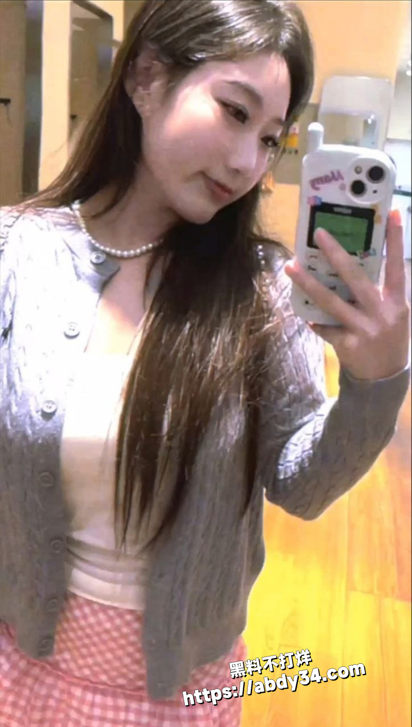极品阿黑颜反差欲女.jpg1.jpg4