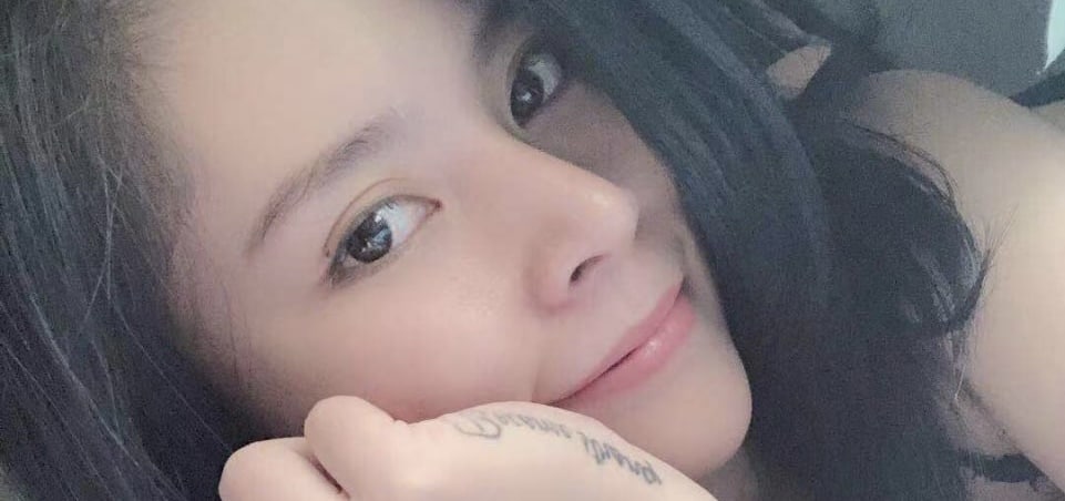 台湾刺青牙套妹跟前任视频找激情被现任发现怒甩网络曝光