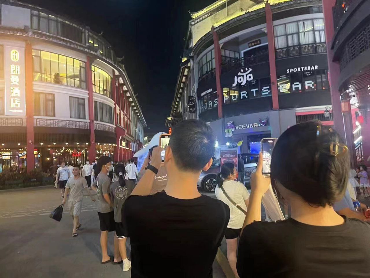 惠州水东街情侣酒店开房 没拉帘激战 自己爽到抽 却不知已经成现场直播