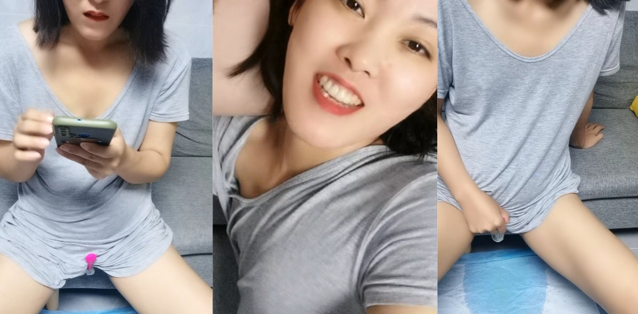 东北大型家庭伦理博主 夜后的妩媚 当着闺女儿子的面和老公在客厅大尺度道具自慰 直播间火爆异常超级刺激