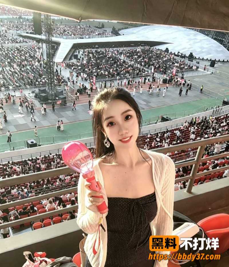 探探约炮石家庄李晓娇09
