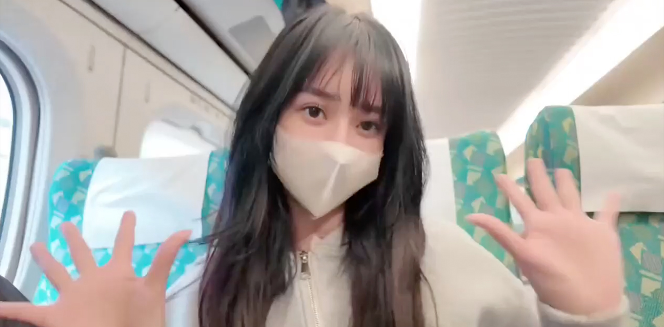 口交把自己吃哭了!这台湾腔叫床太诱惑了 听声音就想射!