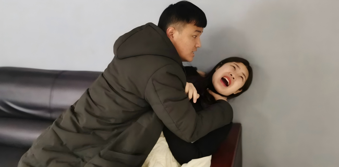 娶妻娶贤?悍妻怒砸家还不够 点火烧房泄愤震惊全网!