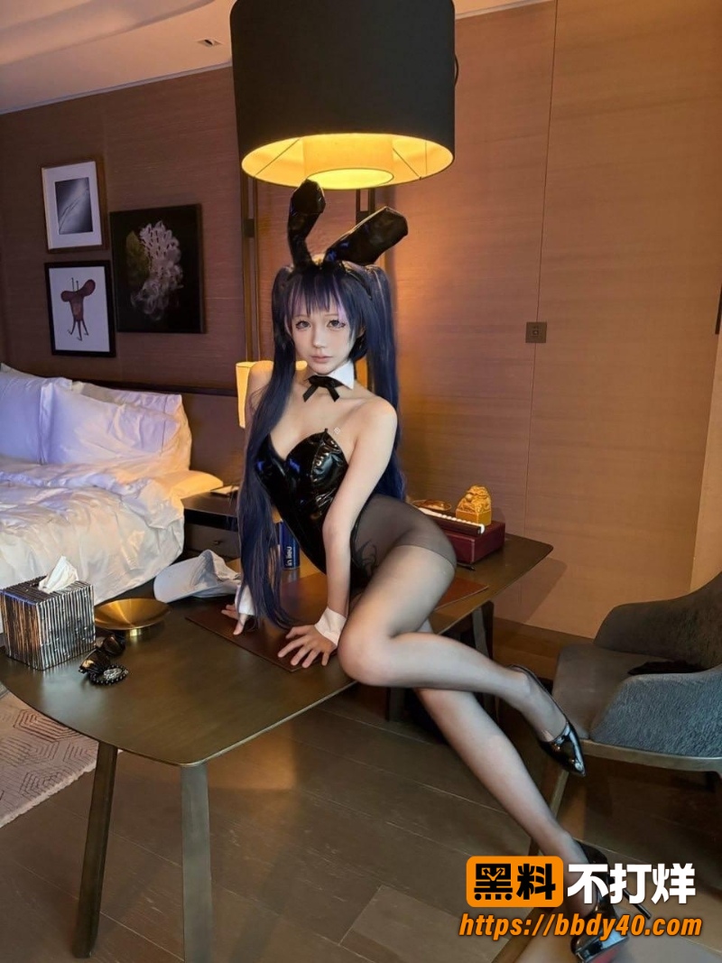 推特清纯脸福利姬Duvet 52
