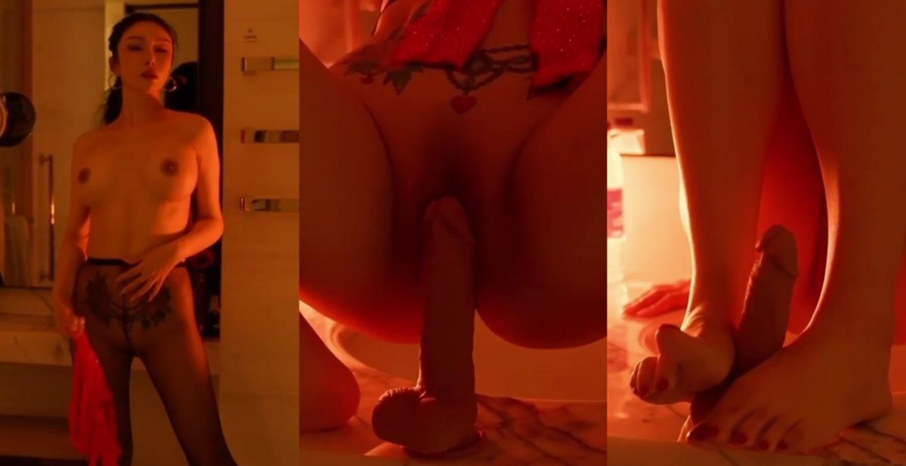 国模裸拍之秀人网网红 田冰冰 献出巨作!全裸的诱惑使用假屌进行狂热的自慰干炮!