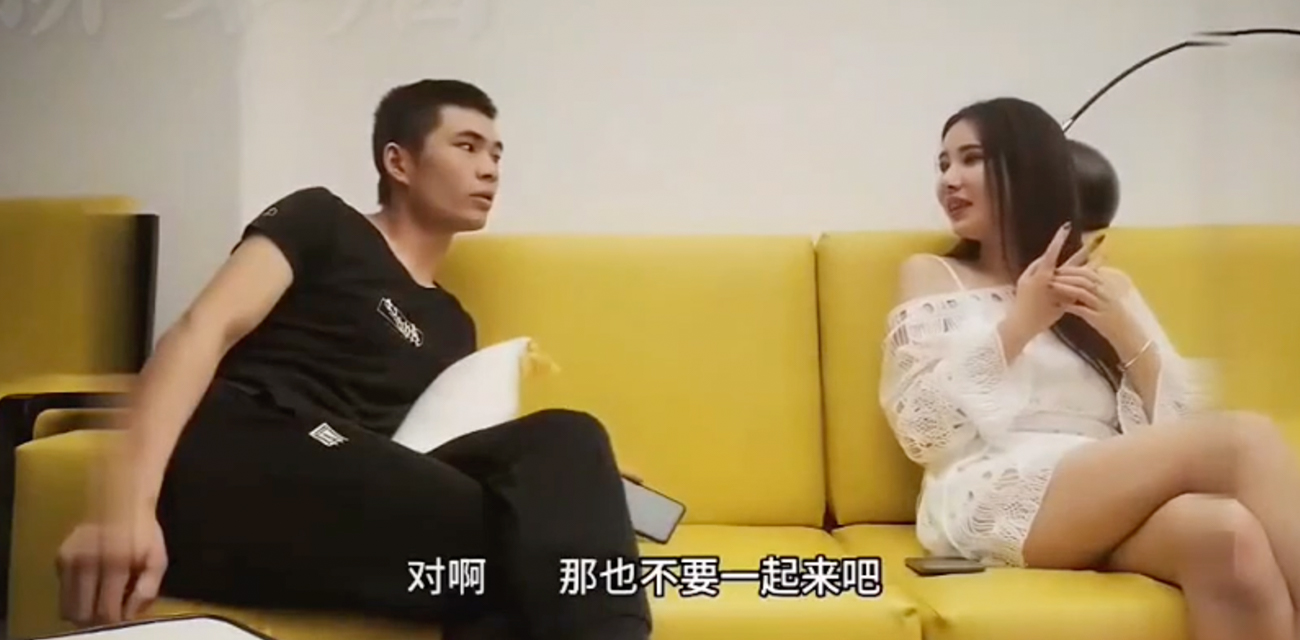 要不要试试3个人一起来?妹子吓到吸凉气 倒挂金钩口交妹子直言这钱赚的真不容易!