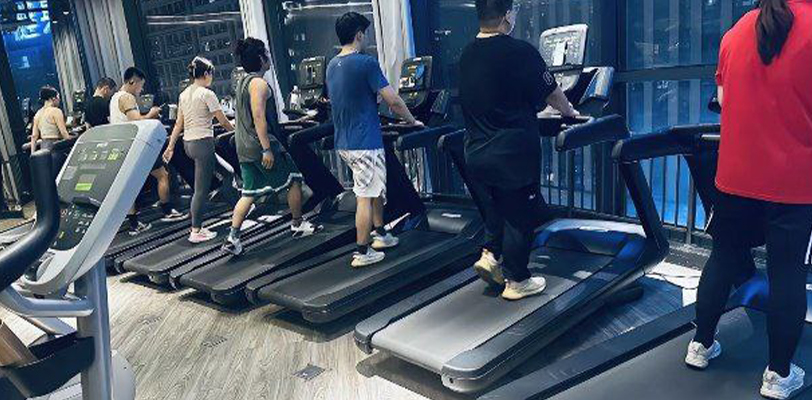 震惊!广州威尔仕健身房泰国团建失联事件曝光 30多人被卖至妙瓦底敲键盘