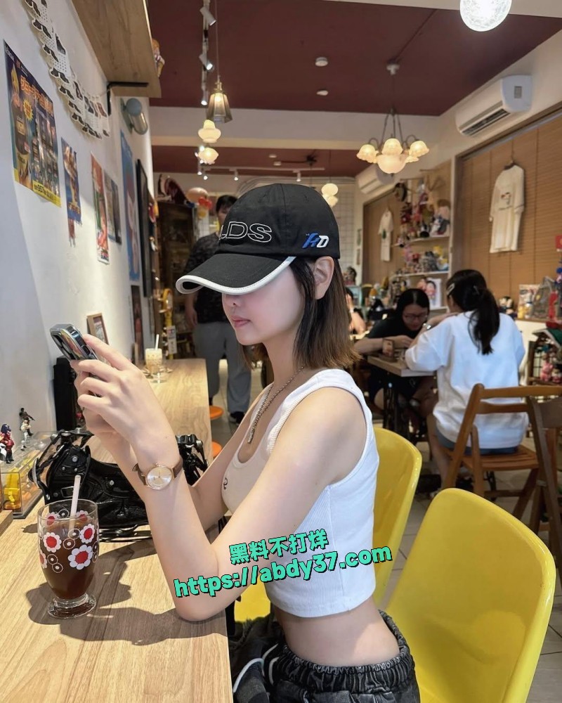 巨乳小网美芷芷 11