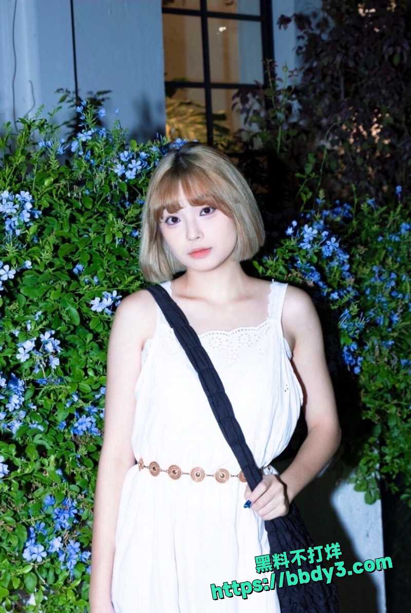 短发网美 9