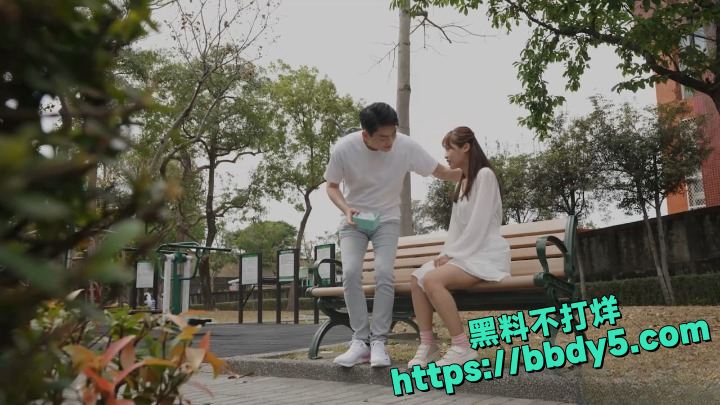 台湾萝莉女优 温芮欣2