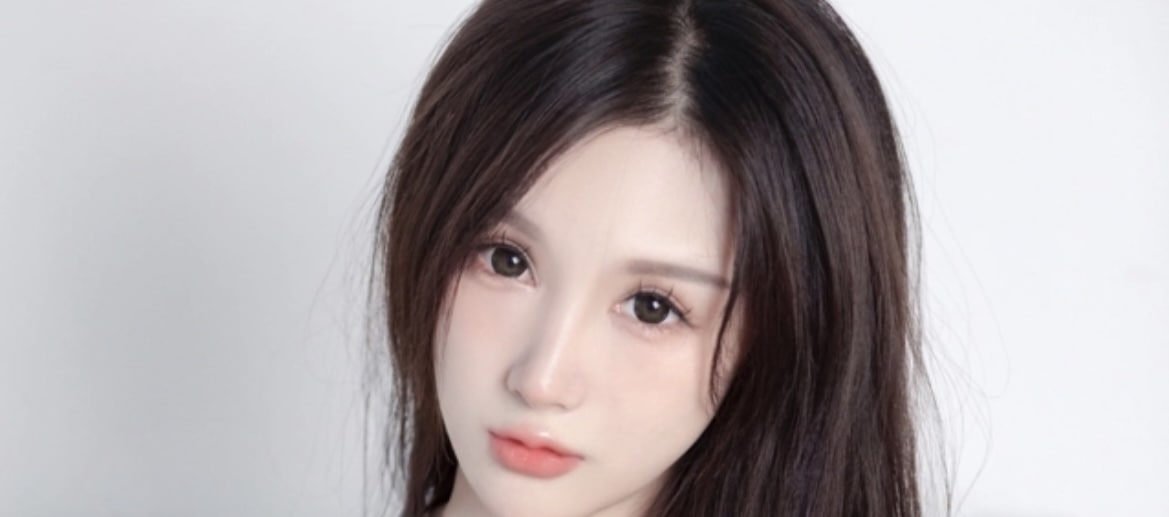 YY 雅菲 土豪视角第三视角边直播边扣B