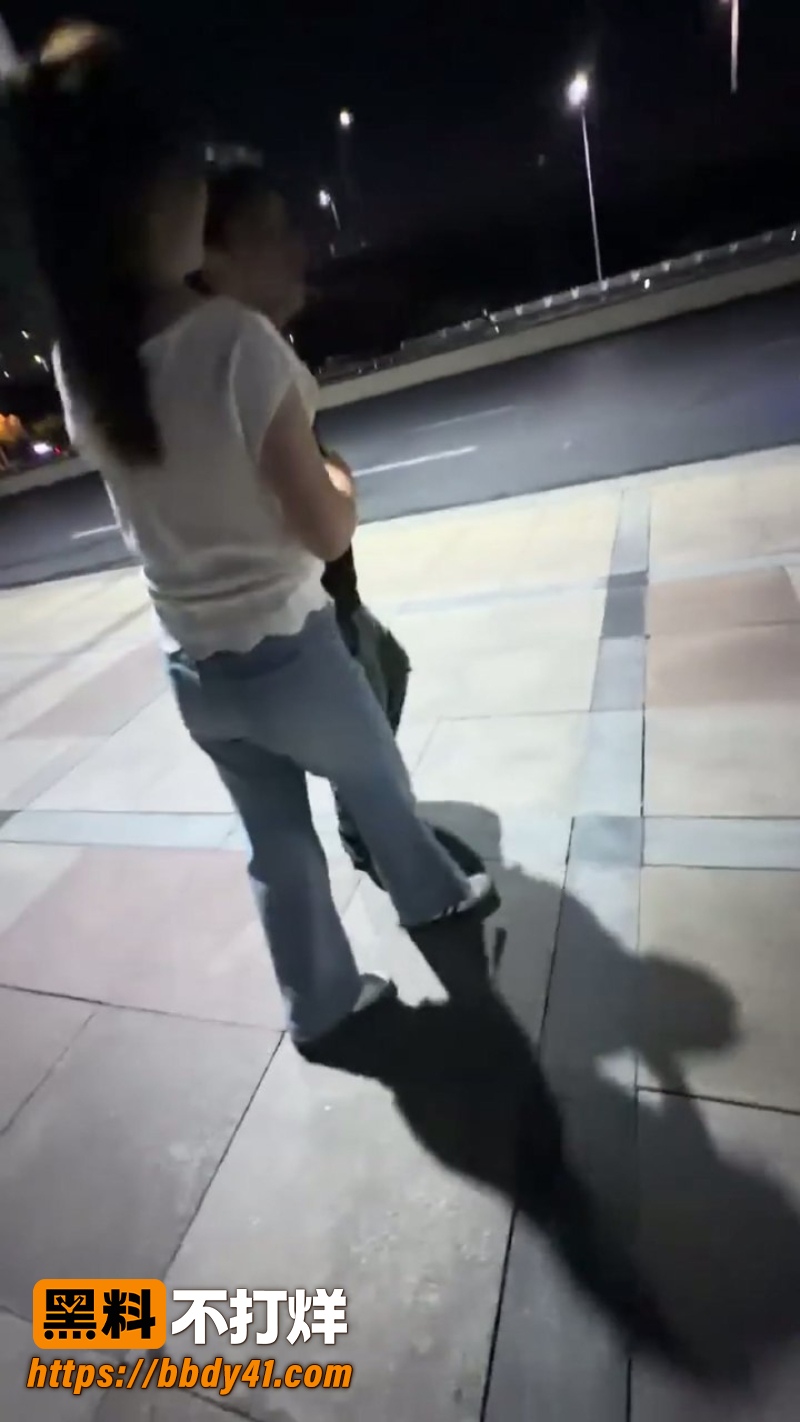 情侣争吵  6
