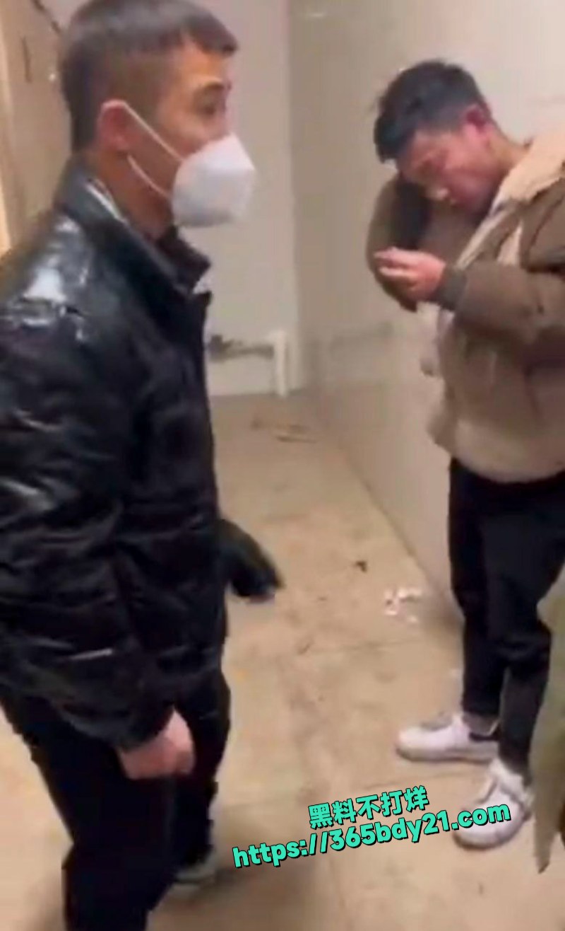 原配捉奸暴打奸夫淫妇现场实况 8