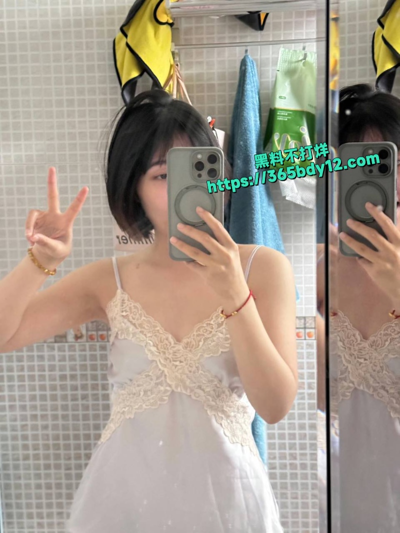 推特极品女大学生福利姬小梅27