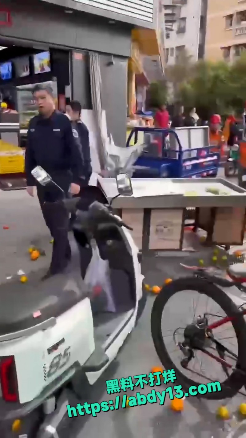 城管给你一点小小的教训 9