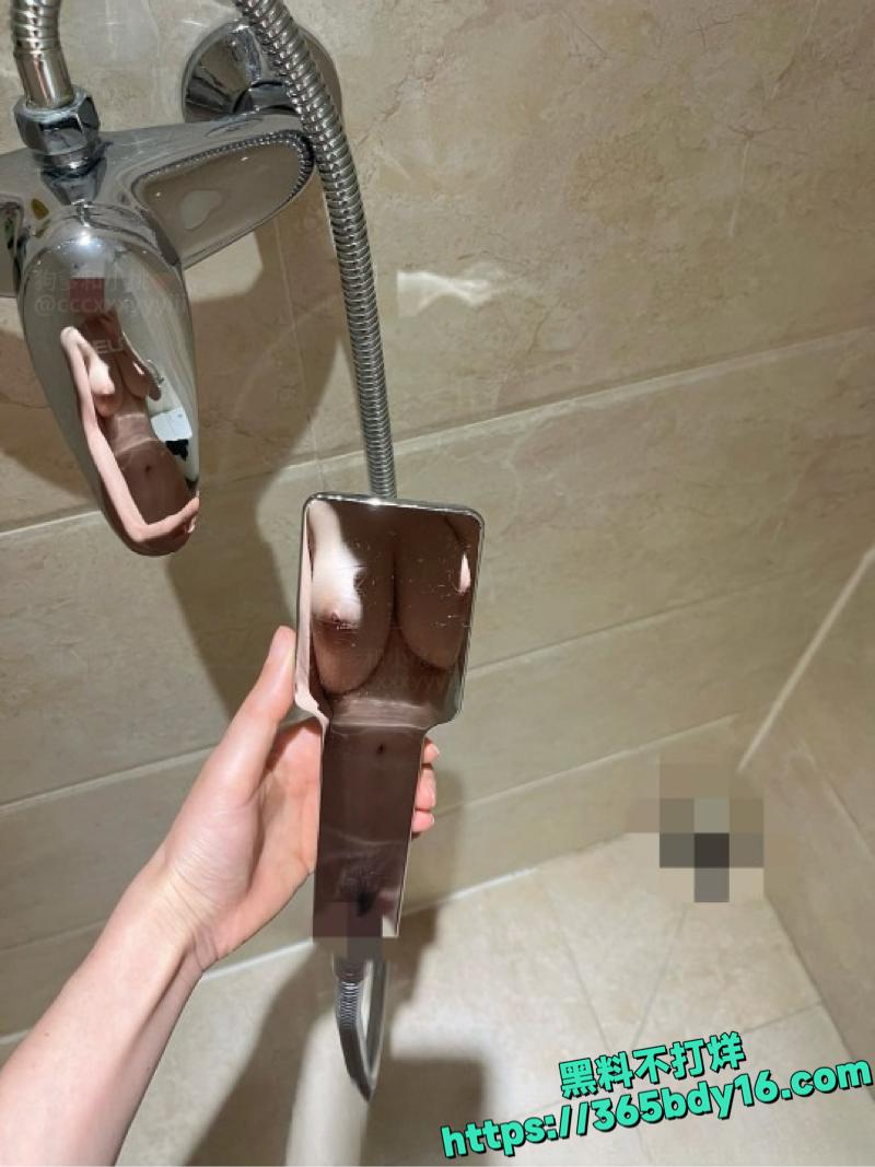 狗爹和小桃巨乳调教视频3