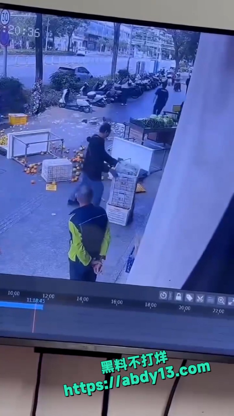 城管给你一点小小的教训 3