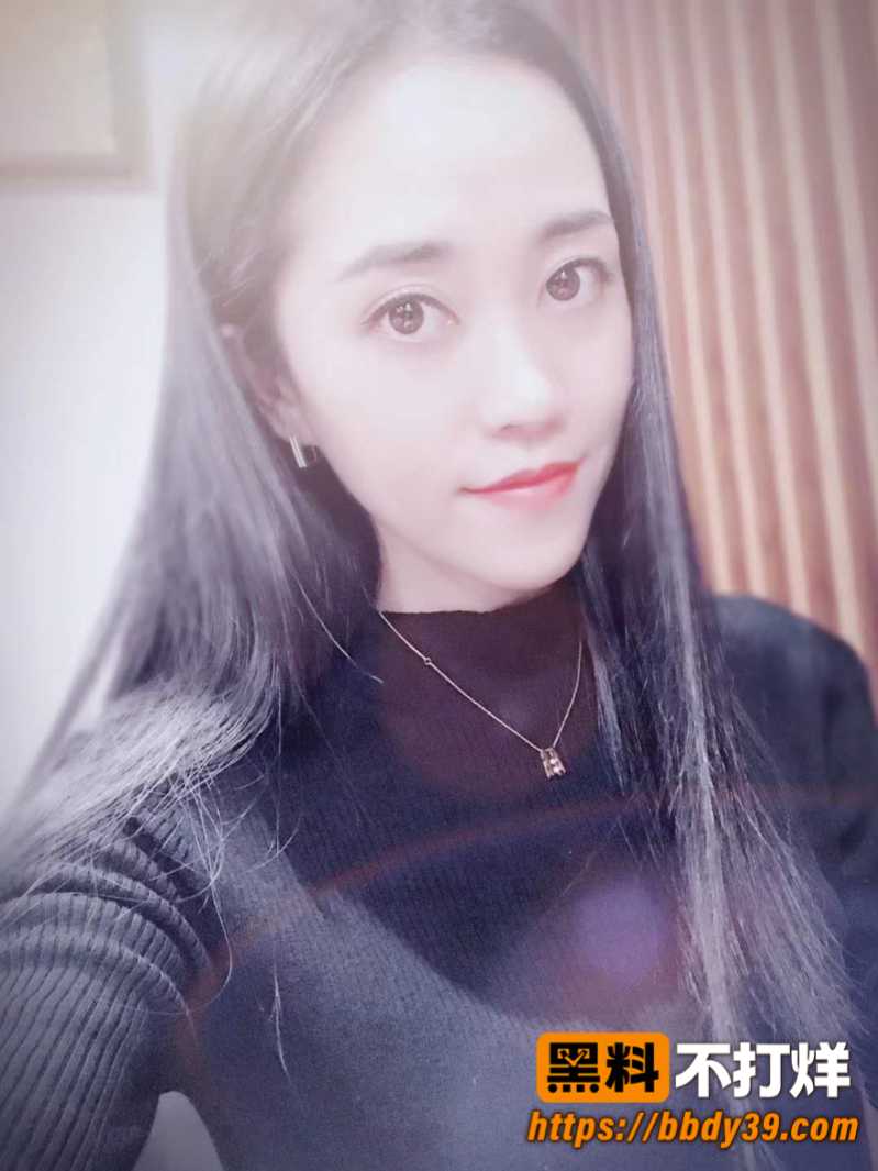 约炮大神胡子哥女主赵一蕊早年照片曝光 清纯小姑娘竟被调教成母狗