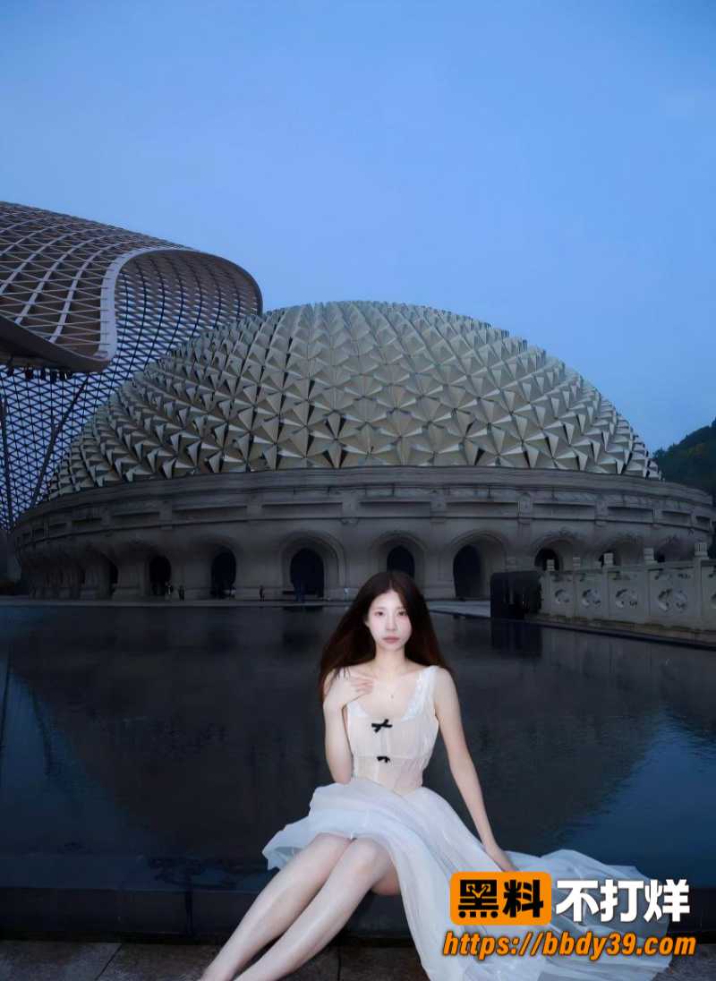 清纯JK甜妹私下被金主后入 穿开裆黑丝反差极大 满脸满嘴都是精液
