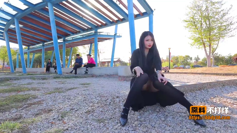 网红户外写真女神小泽1