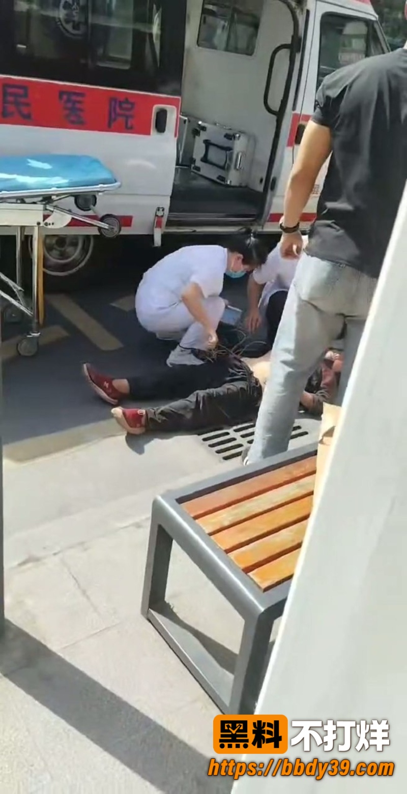 陕西汉阴龙岗阁流浪老太受侵害事件 5
