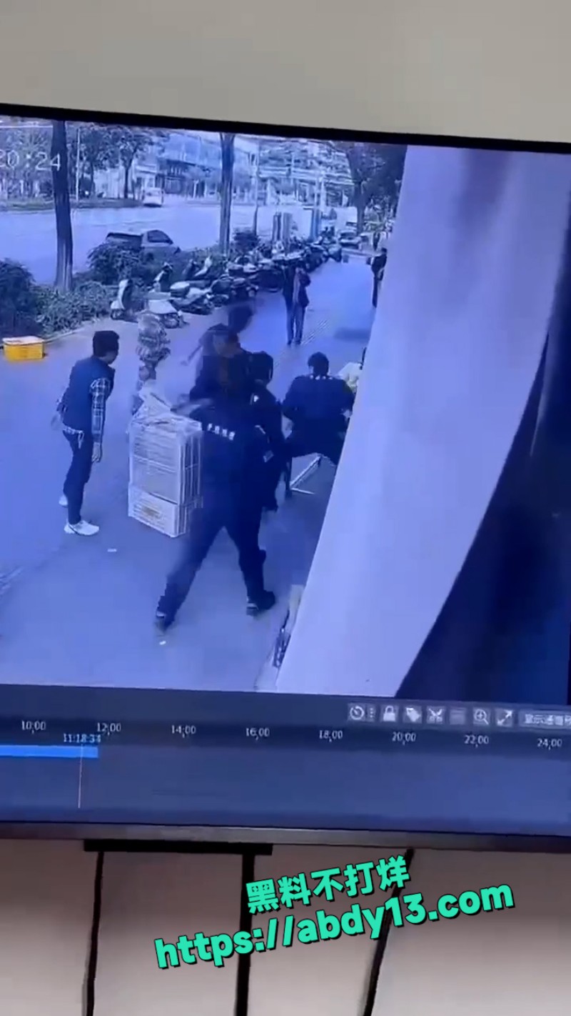城管给你一点小小的教训 1