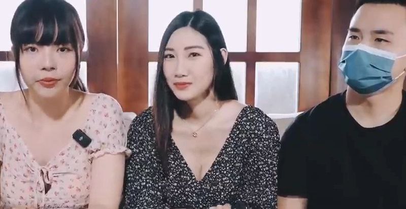 INS女主播 超直白 2女1男在讨论如何在调情阶段,用手让女友达到高潮喷水
