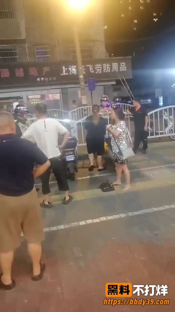 上海街头抓小三6