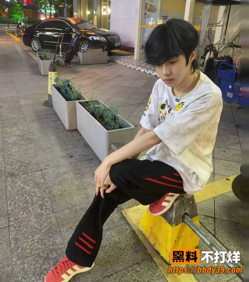 快手夜巴黎 23