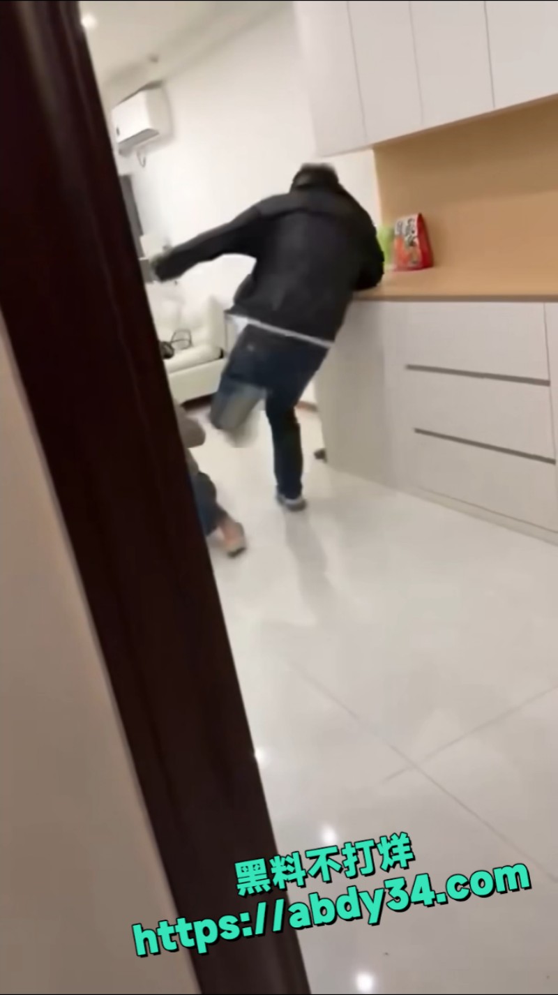 暴打打女人 8