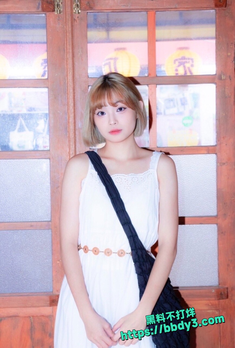 短发网美 8