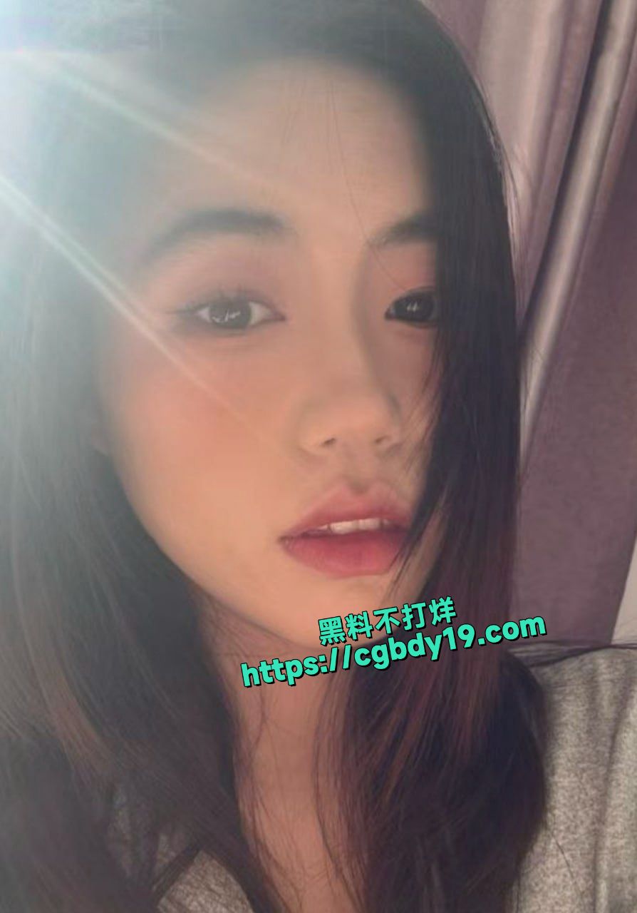 南京清纯女财务陈琳 性爱视频惨遭男友泄密3