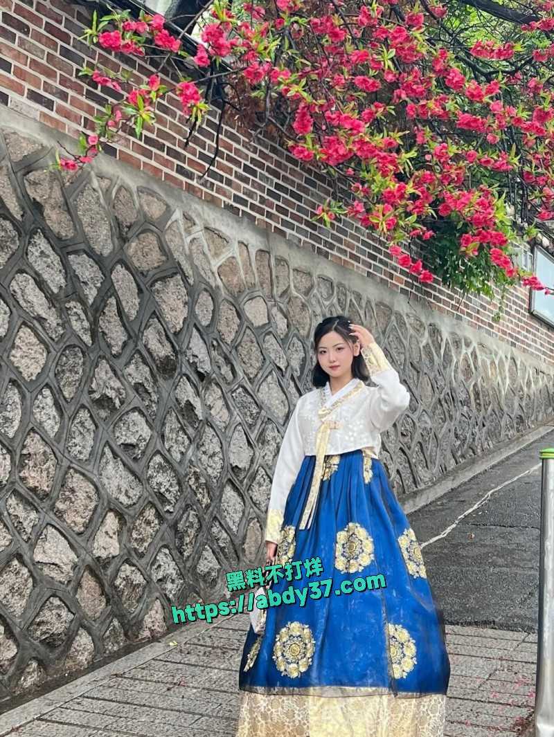 巨乳小网美芷芷 9
