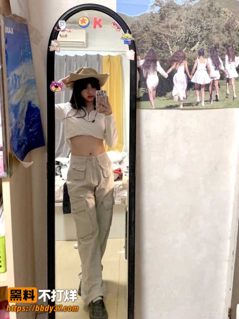 大学生李娇黑丝视频1