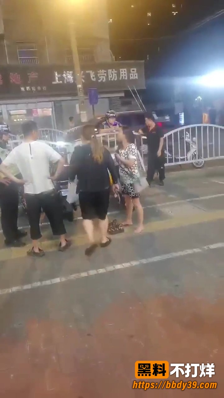 上海街头抓小三5