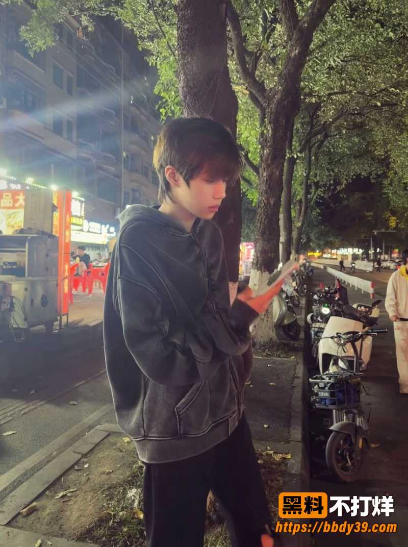 快手夜巴黎 26