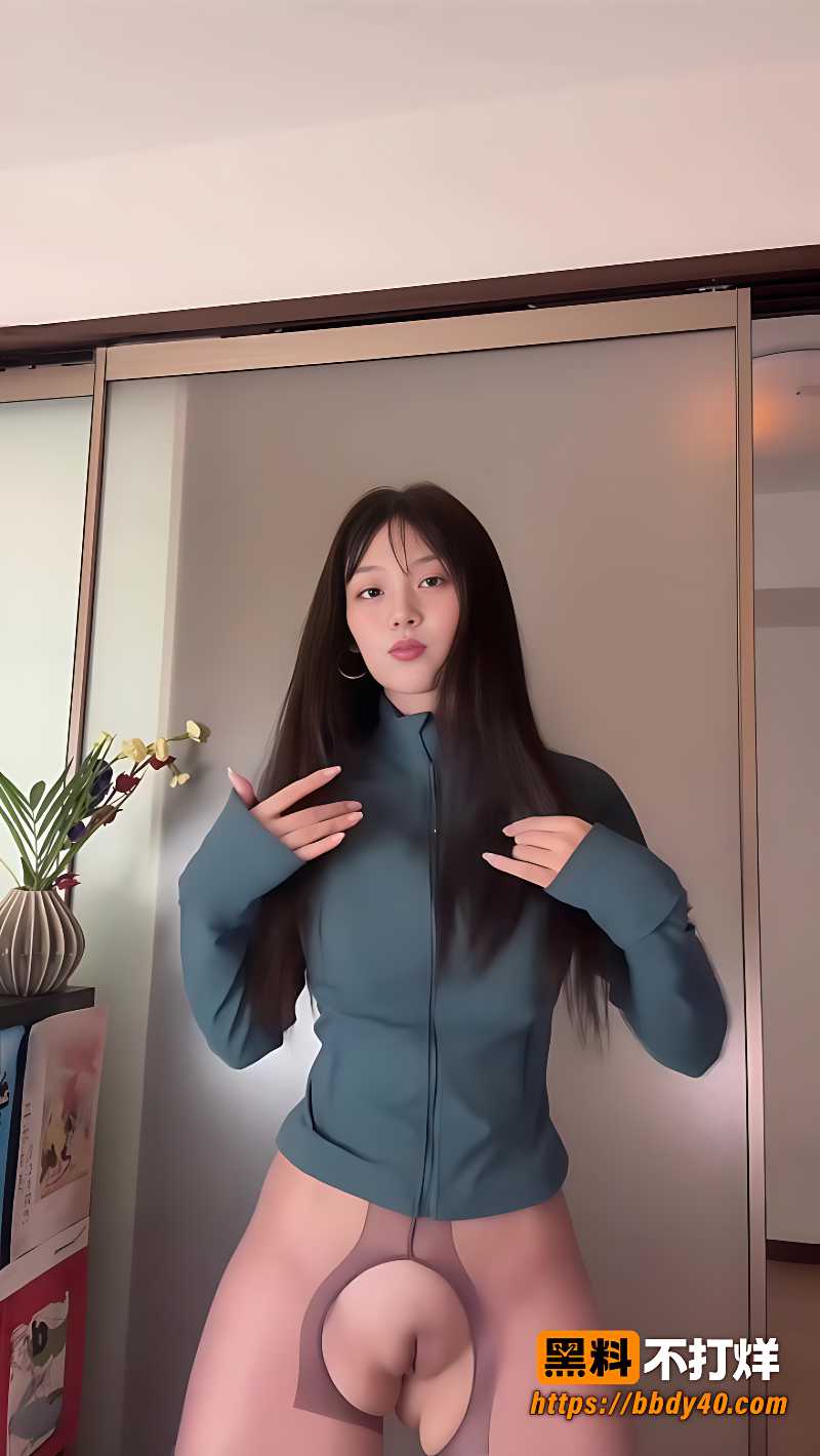 转身摸屁股