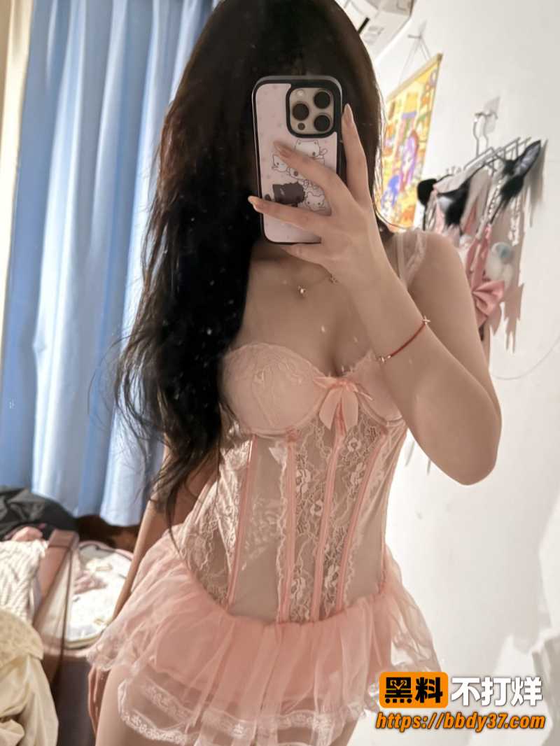 极品美女私拍流出5