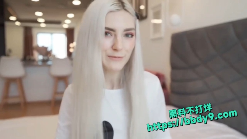 Eva Elfie, 6