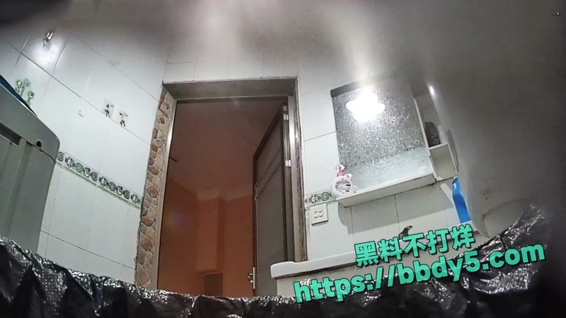 正面视角偷拍夜场反差公主5