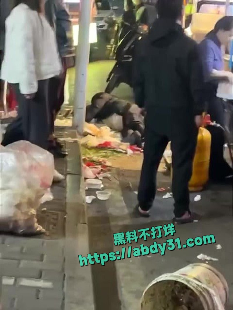 路边摊餐桌冲突超重拳5