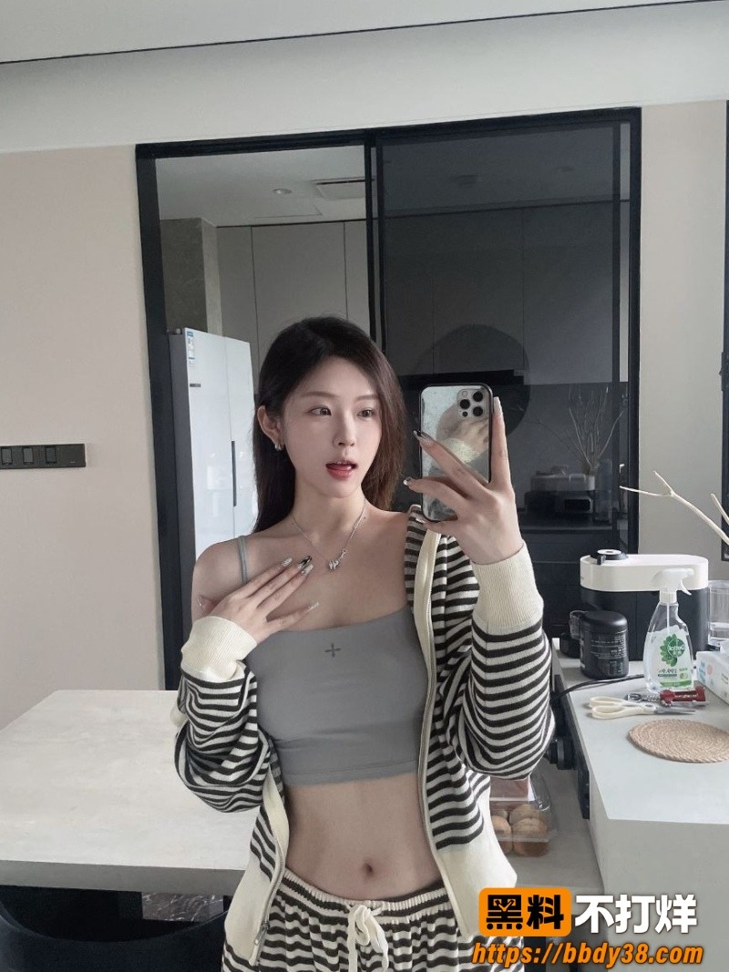 重庆纹身网红罗慧婷流出6