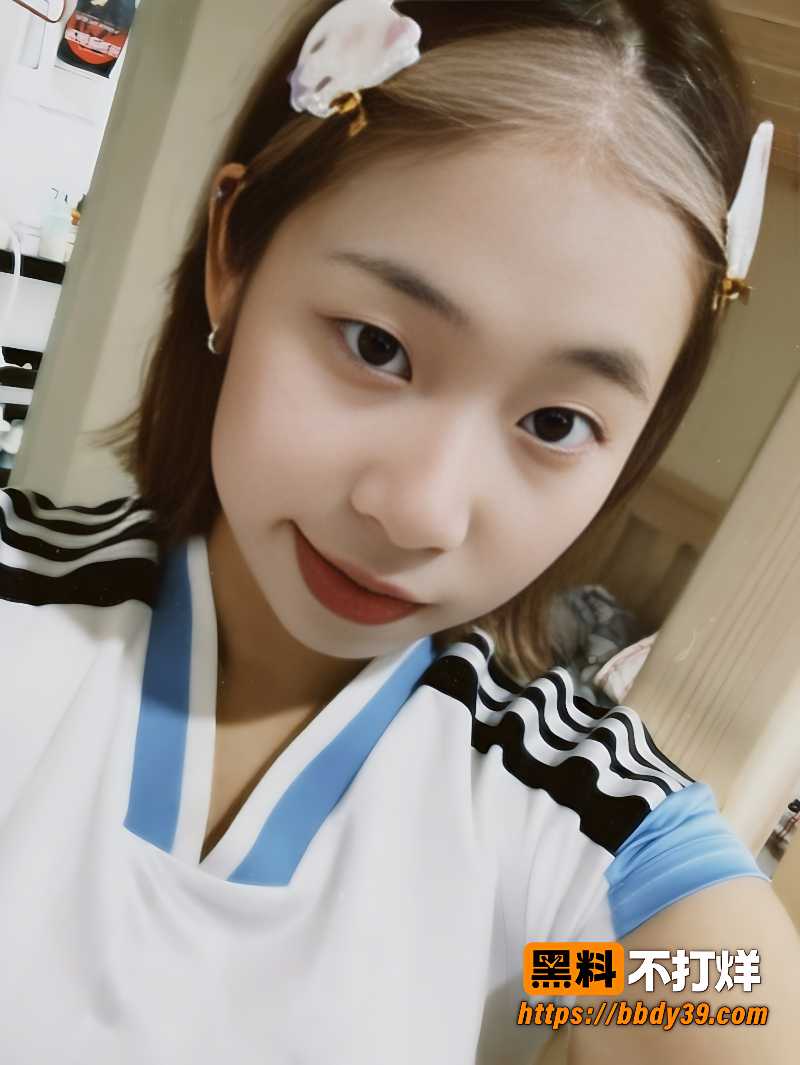 掀上衣露胸