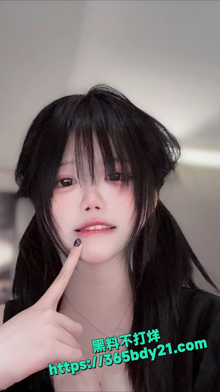 极品反差女神私密视频流出 4