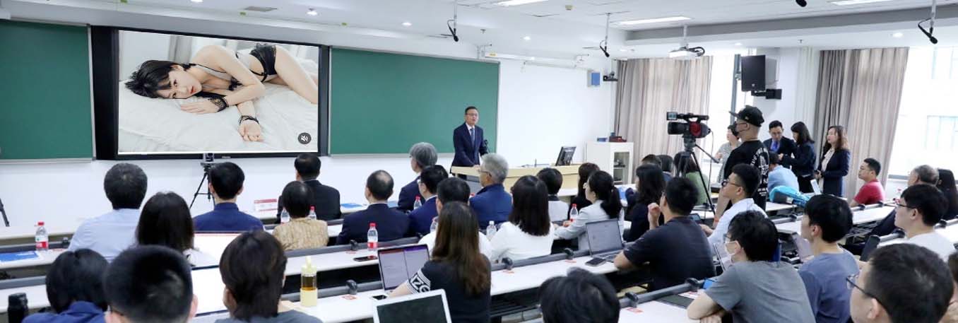 上课学习姿势 下课才好实践 这是老师教的