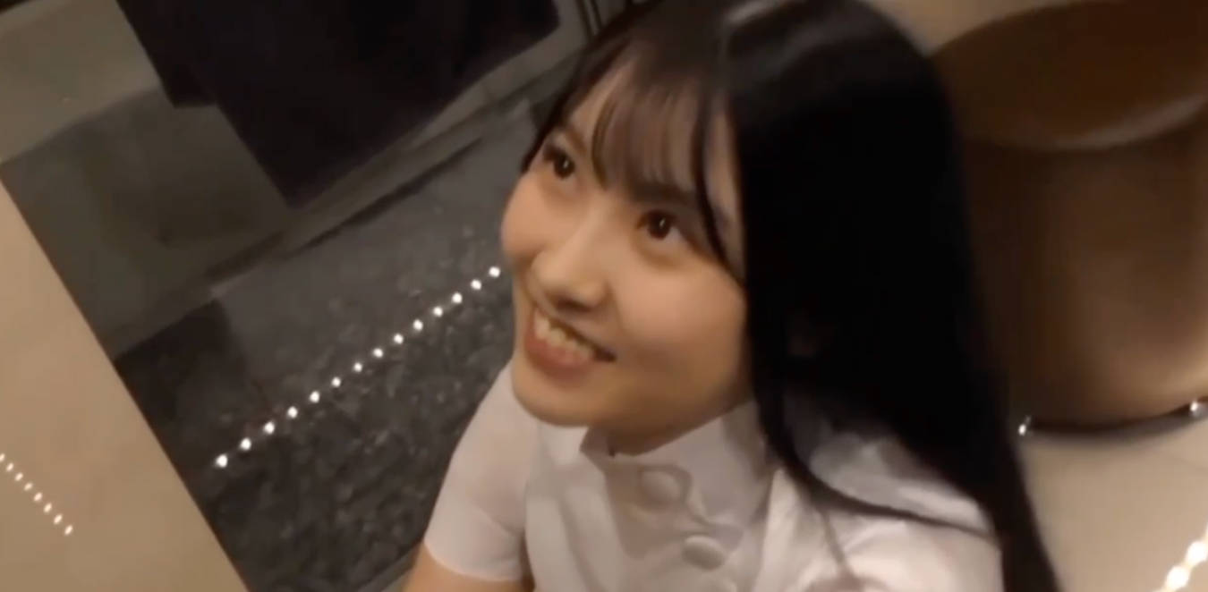 【新奇视频】你的女朋友脱你裤子时期待的小眼神