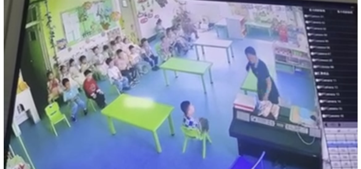 烟台市芝罘区 金凤幼几园老师拿剪刀剪子孩嘴巴里那根筋恶性事件