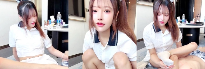 玩物直播 上海琪琪sama 调教偷袜子的变态哥哥 极品小妖精支配现场！