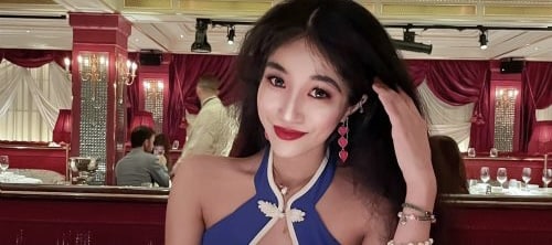 英国女留学生 付费资源流出 情趣装漏点诱惑自拍超诱人!
